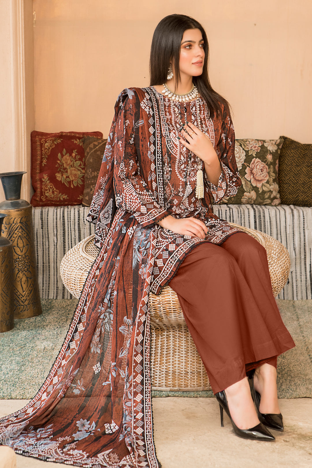 3PCS UNSTITCHED-DIGITAL PRINTED LAWN SUIT