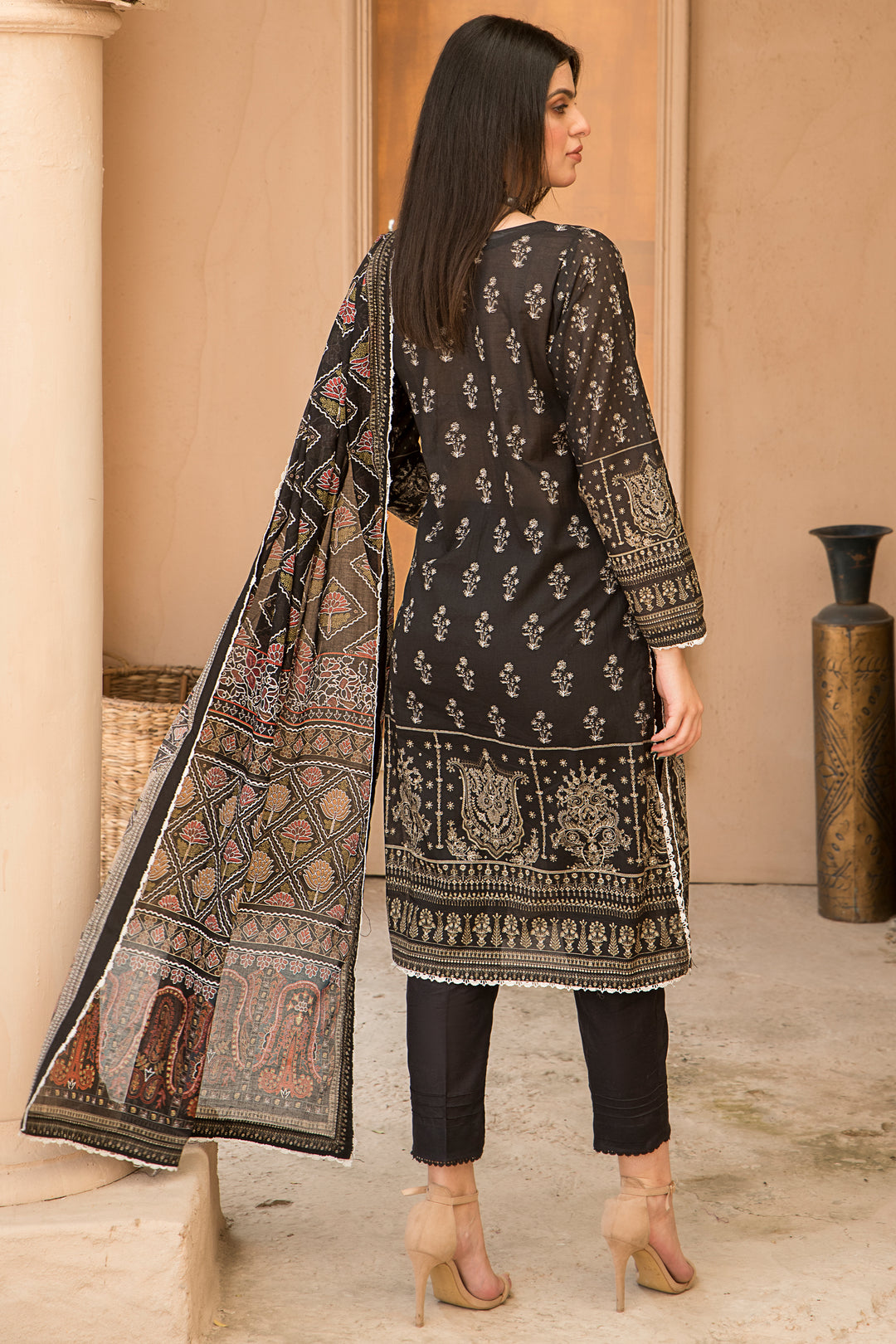 New Arrivals digital printed lawn 3piece unstitched suits by jacquard clothing