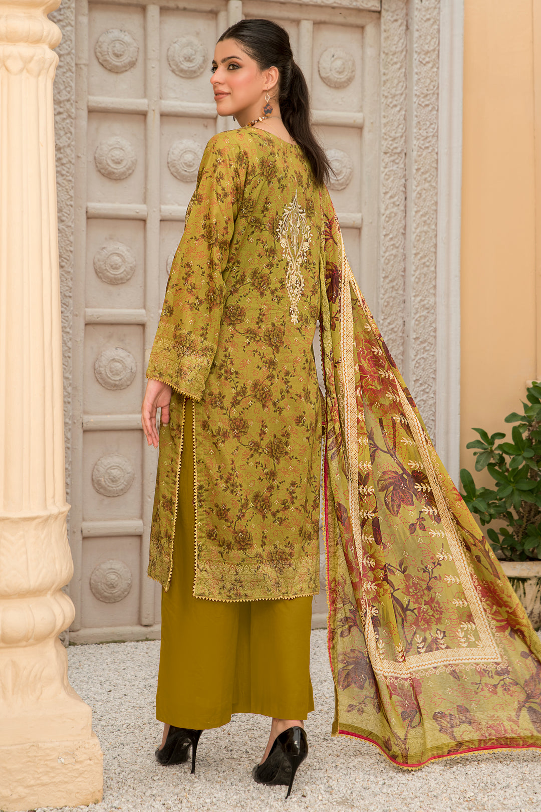 New Arrivals digital printed lawn 3piece unstitched suits by jacquard clothing